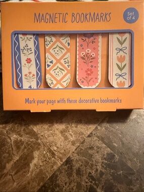 🧲 Magnetic Floral Bookmarks Set of 4 - Orange, Blue, Cream, Pink